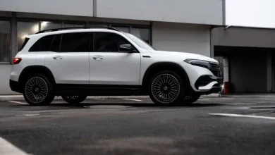 2028 Mercedes GLA Elektrikli SUV: 320 kW Hızlı Şarj ve Yeni Vizyon