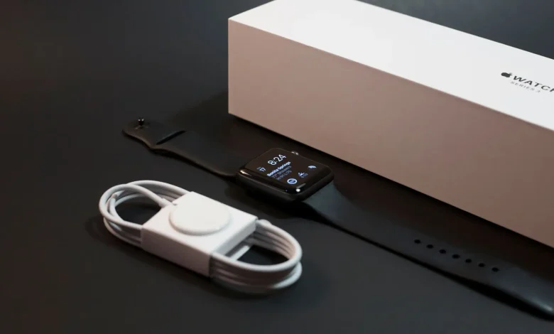 Akıllı Saat Şarj Standardı: USB-C Neden Bir Seçenek Değil?