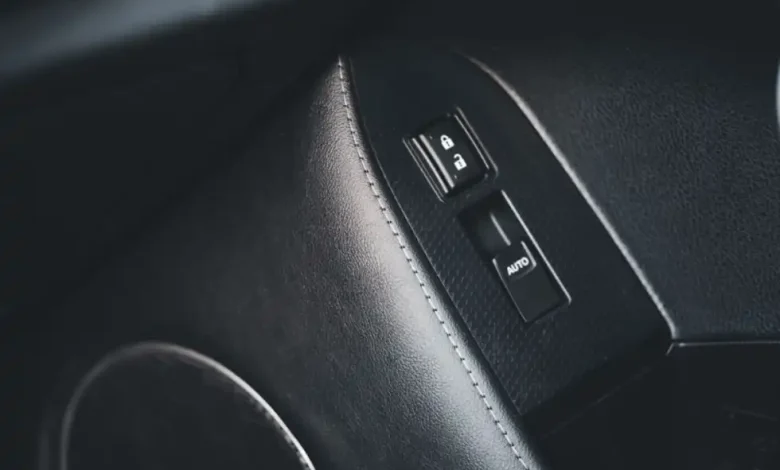 Audi'den Radikal Tasarım Hamlesi: Küçük Ekranlar ve Fiziksel Buton Dönemi