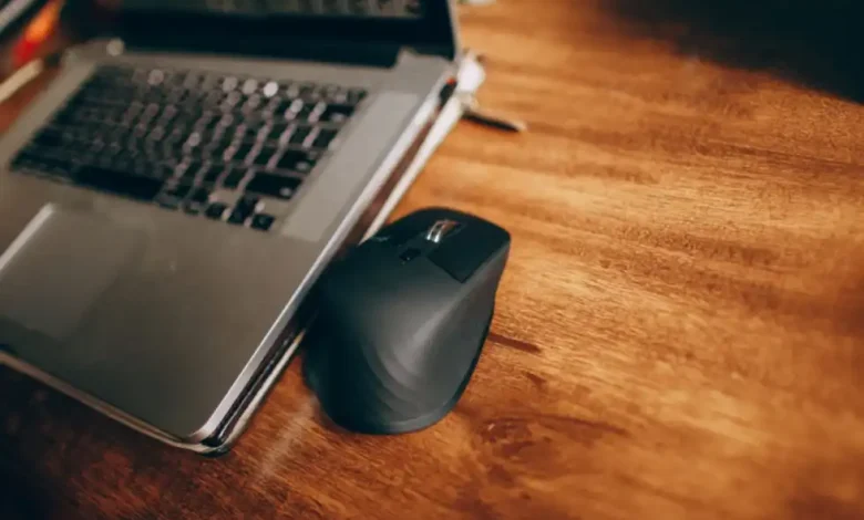 Bluetooth ve Kablosuz Fare: Bağlantı Teknolojilerindeki Temel Farklar