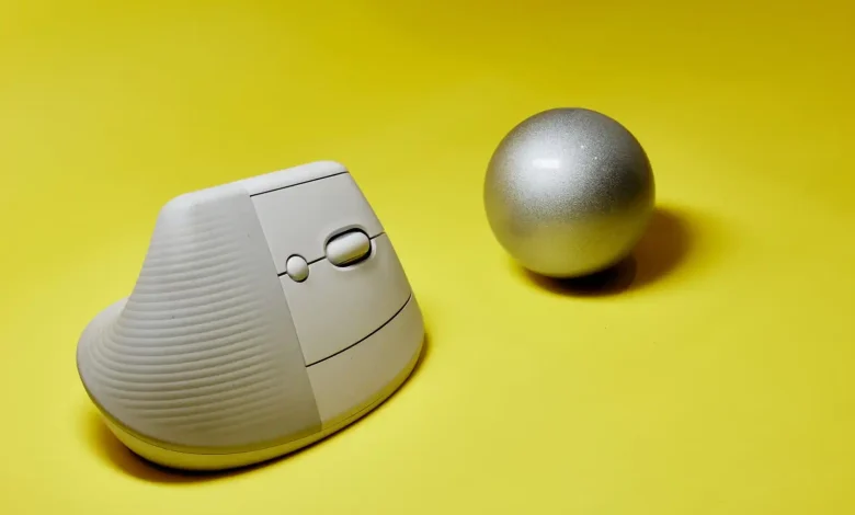 Dikey Fareler: Ergonomik Devrim Bilek Ağrısına Son mu Veriyor?