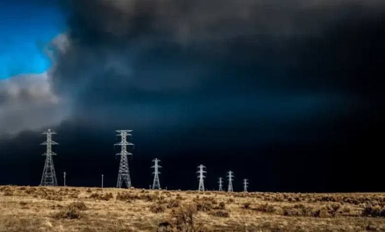 Elektrik Kesintilerine Karşı Kalkan: En İyi Kesintisiz Güç Kaynağı Nasıl Seçilir?