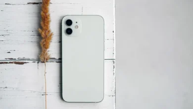 Flip Telefonları Yeniden Doğuyor: Light Flip ile Dikkat Dağıtıcı Unsurların Dışında Kalın