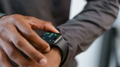 Google Pixel Watch ve Fitbit: Pil Ömrü ve Dayanıklılık Karşılaştırması
