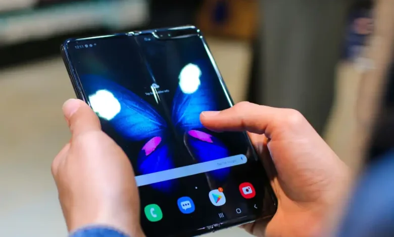 Google'ın Yeni Katlanabilir Telefonu Çam Yeşili Rengiyle Sızdı