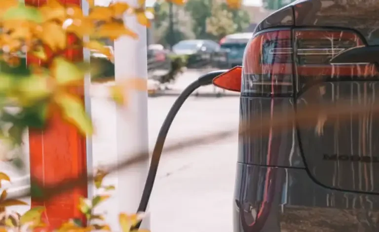 Hongqi'nin 8 Dakikalık Şarj Teknolojisi Elektrikli Otomobil Rekorunu Kırdı