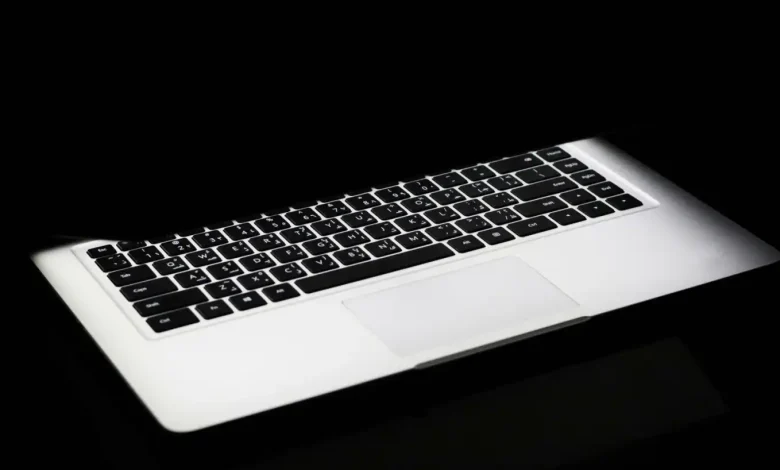 Lenovo'nun Genişleyen Ekranlı ThinkBook Konsepti Sahneye Çıktı