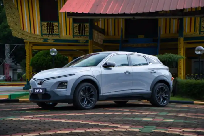 Lucid Cosmos EV: Tesla Model Y Rakibi Gerçekten Geliyor mu?