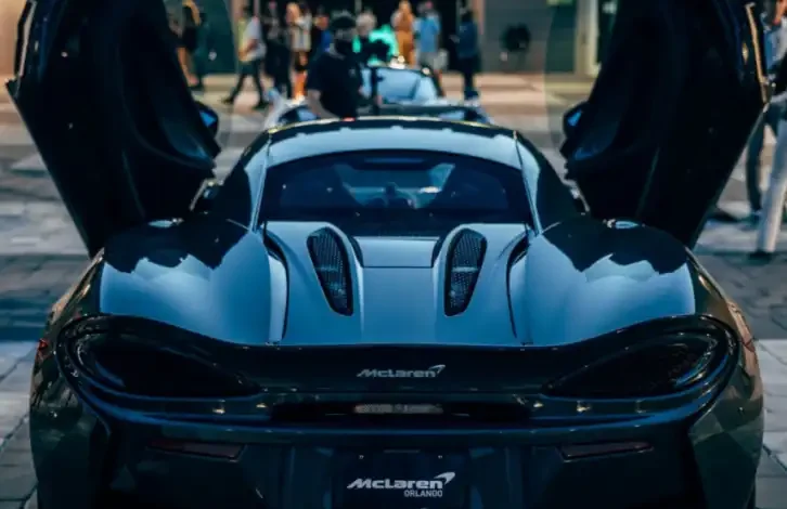 McLaren 788HS: 777 Beygir Güçle Pistlerin Yeni Hakimi