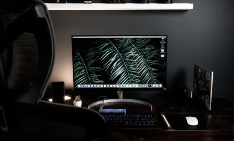Mini PC İkilemi: Kompakt Güç mü, Sınırsız Mobilite mi?