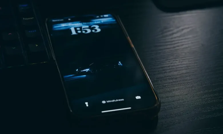 Telefon Ekranınızı Baştan Yaratmak: Hangi Uygulama Size Göre?