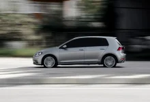 VW ID. Polo, Eşit Batarya Gücüyle Renault 5'i Geride Bıraktı