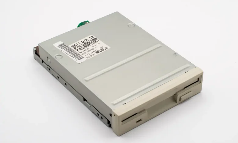 Windows 3.1 Shareware: Eski Kodları Sanal Ortamda Canlandırmak