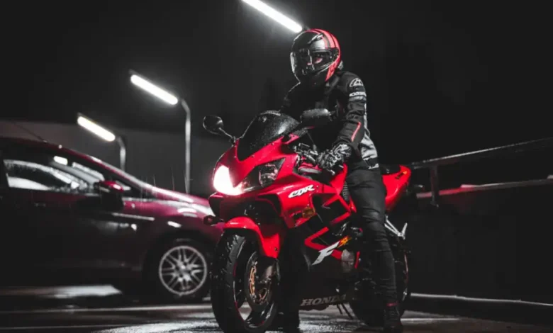 Yeni Honda CBR500R Türkiye Yollarında: E-Clutch Farkı